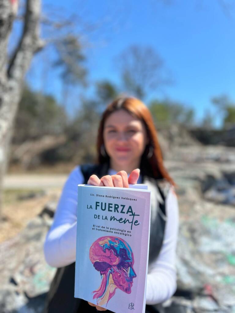 La psicóloga Diana Rodríguez Velásquez presenta "La Fuerza de la Mente", un libro esencial sobre el rol del apoyo psicológico en el tratamiento oncológico. Herramientas para sanar.